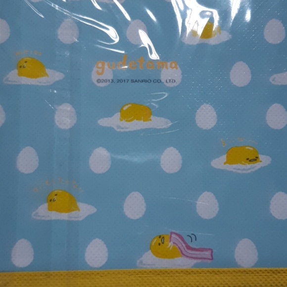1 HR sale 🎈Gudetama foldable makeup box - Picture 5 of 5